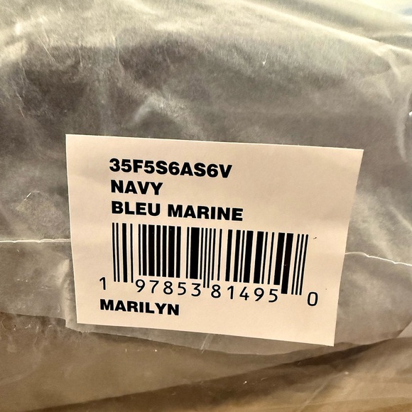 NWT Michael Kors Marilyn Bleu Marine Colored Satchel - Picture 4 of 7